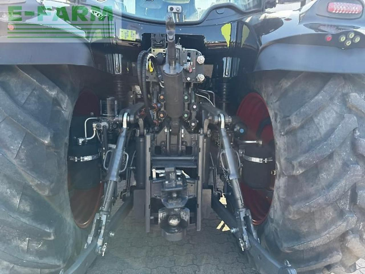 CLAAS arion 660 cmatic - Tractor: afbeelding 5 CLAAS arion 660 cmatic - Tractor: afbeelding 5