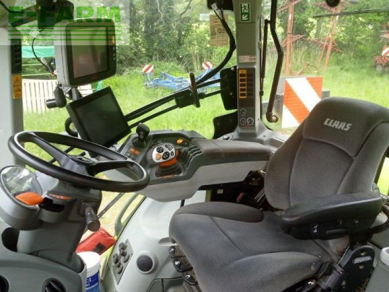 CLAAS axion 830 cmatic cebis CMATIC CEBIS - Tractor: afbeelding 3 CLAAS axion 830 cmatic cebis CMATIC CEBIS - Tractor: afbeelding 3