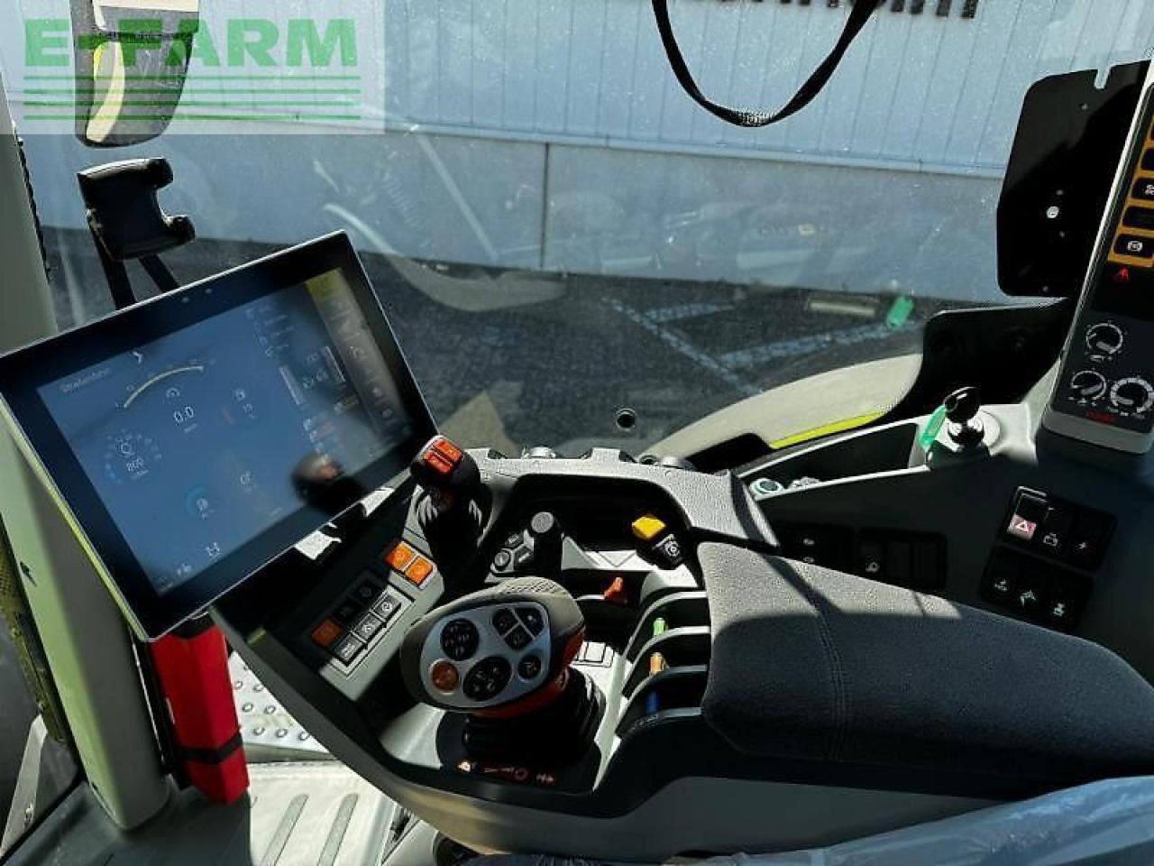 Tractor CLAAS axion 870: afbeelding 11