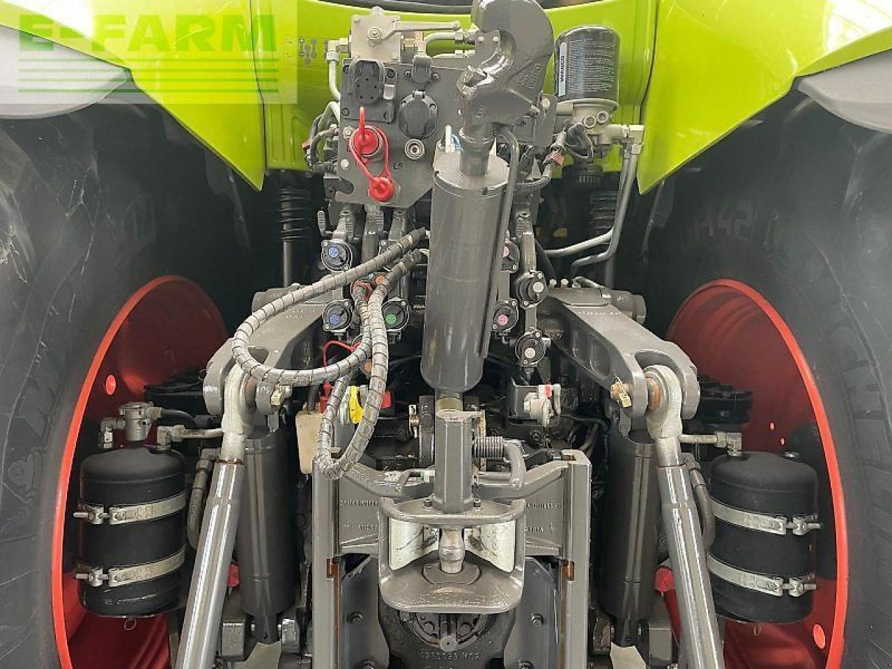 Tractor CLAAS axion 870 cmatic cebis CMATIC CEBIS: afbeelding 22 Tractor CLAAS axion 870 cmatic cebis CMATIC CEBIS: afbeelding 22