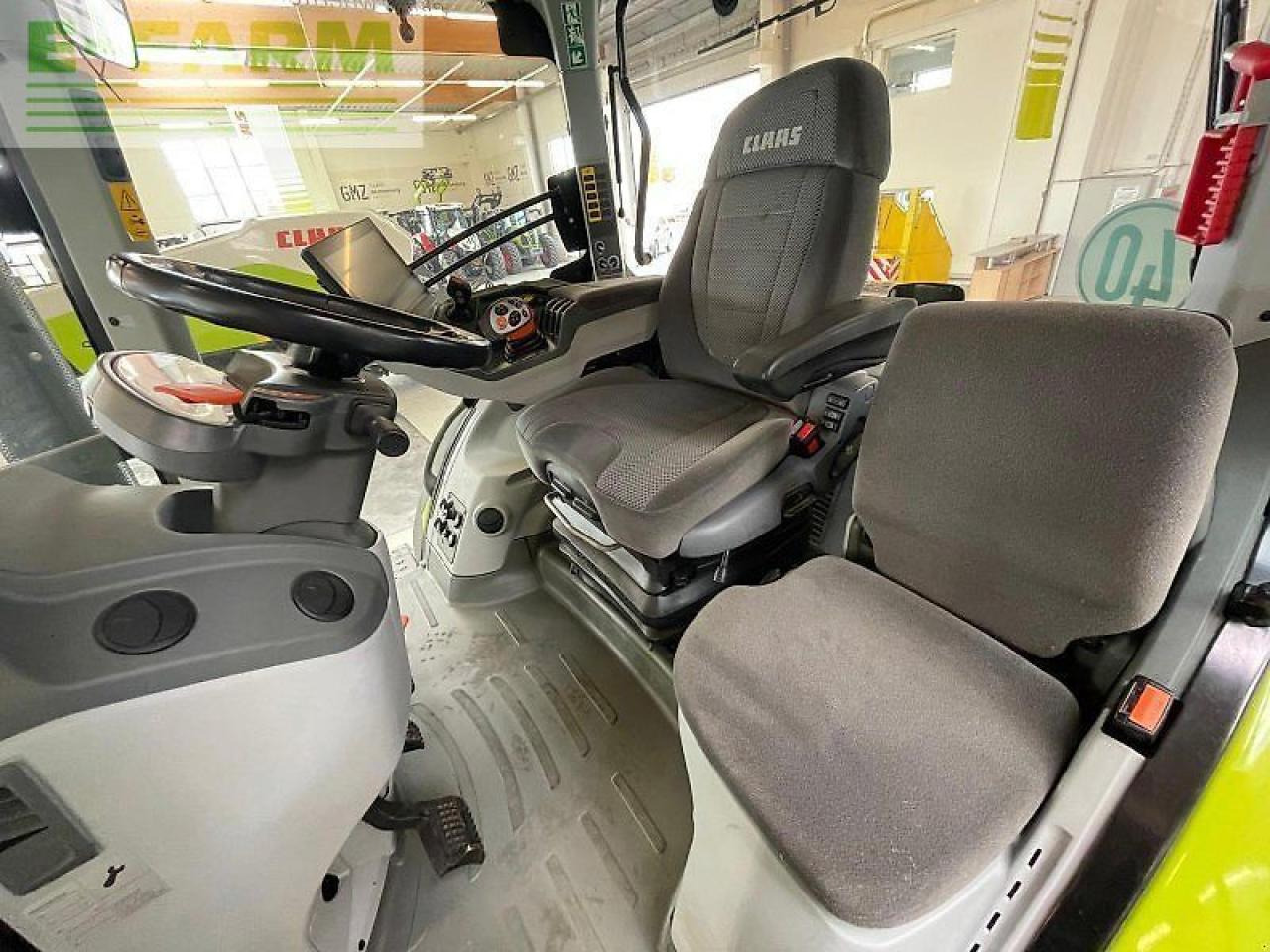 Tractor CLAAS axion 870 cmatic cebis CMATIC CEBIS: afbeelding 7 Tractor CLAAS axion 870 cmatic cebis CMATIC CEBIS: afbeelding 7