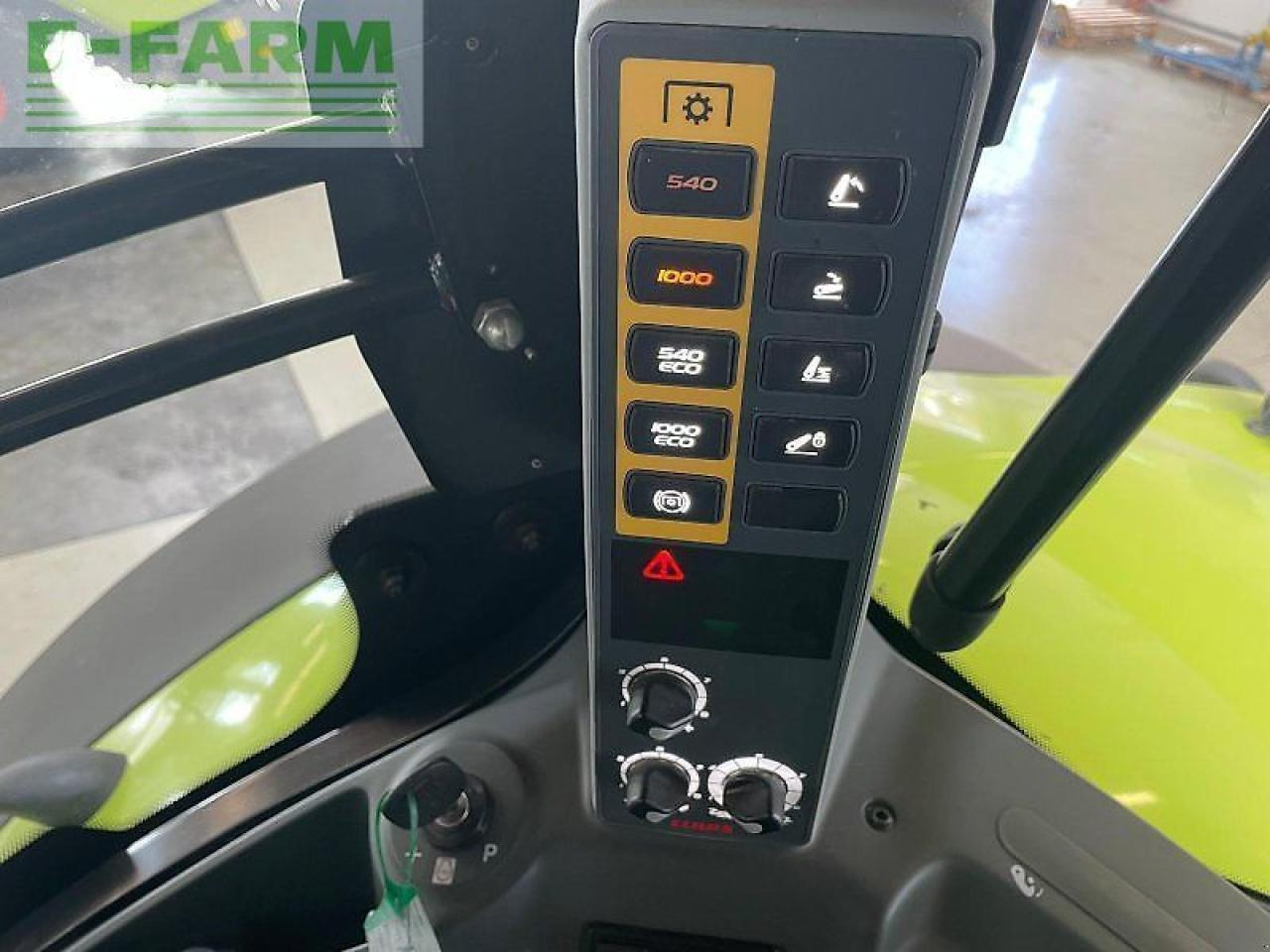 Tractor CLAAS axion 870 cmatic cebis CMATIC CEBIS: afbeelding 12 Tractor CLAAS axion 870 cmatic cebis CMATIC CEBIS: afbeelding 12