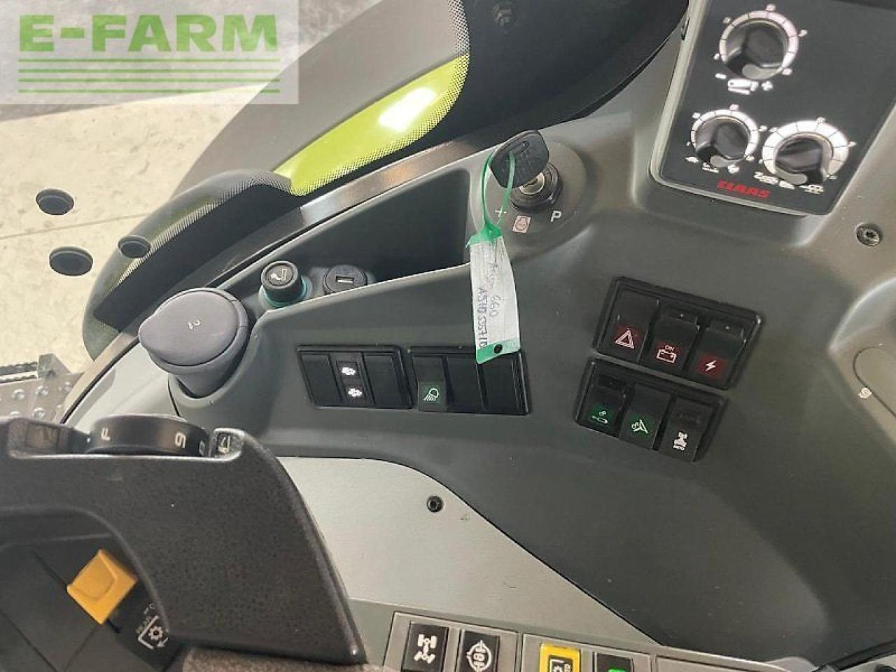 Tractor CLAAS axion 870 cmatic cebis CMATIC CEBIS: afbeelding 13 Tractor CLAAS axion 870 cmatic cebis CMATIC CEBIS: afbeelding 13