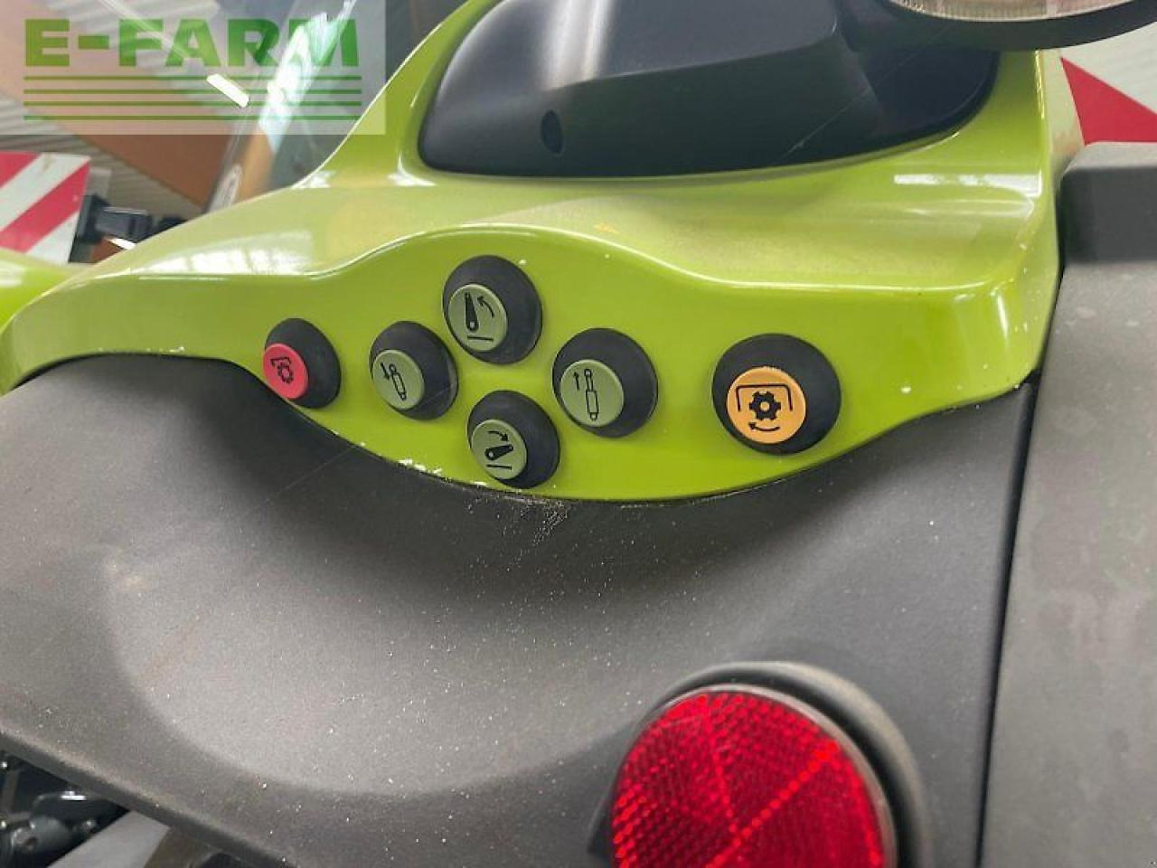 Tractor CLAAS axion 870 cmatic cebis CMATIC CEBIS: afbeelding 27 Tractor CLAAS axion 870 cmatic cebis CMATIC CEBIS: afbeelding 27