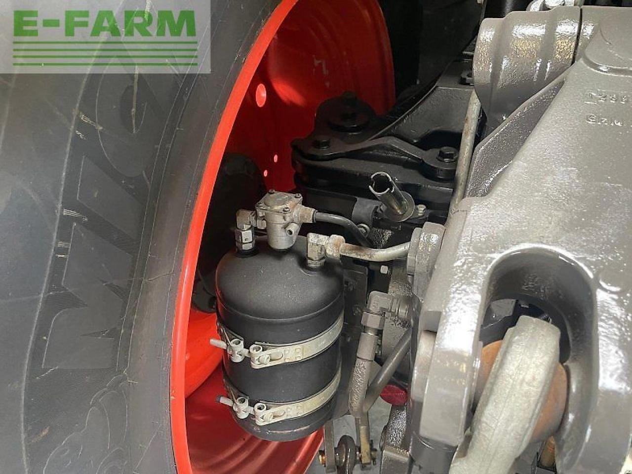 Tractor CLAAS axion 870 cmatic cebis CMATIC CEBIS: afbeelding 26 Tractor CLAAS axion 870 cmatic cebis CMATIC CEBIS: afbeelding 26