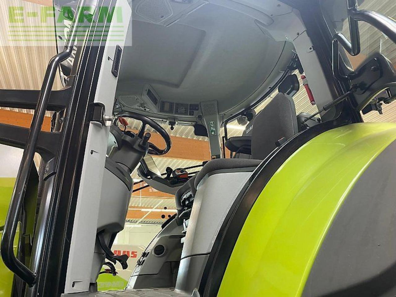 Tractor CLAAS axion 870 cmatic cebis CMATIC CEBIS: afbeelding 8 Tractor CLAAS axion 870 cmatic cebis CMATIC CEBIS: afbeelding 8