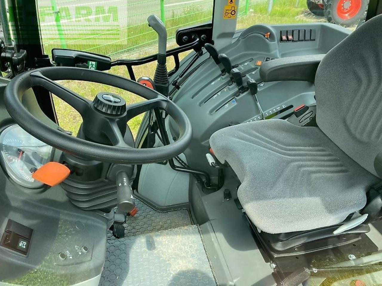 CLAAS elios 210 basic - Tractor: afbeelding 4 CLAAS elios 210 basic - Tractor: afbeelding 4
