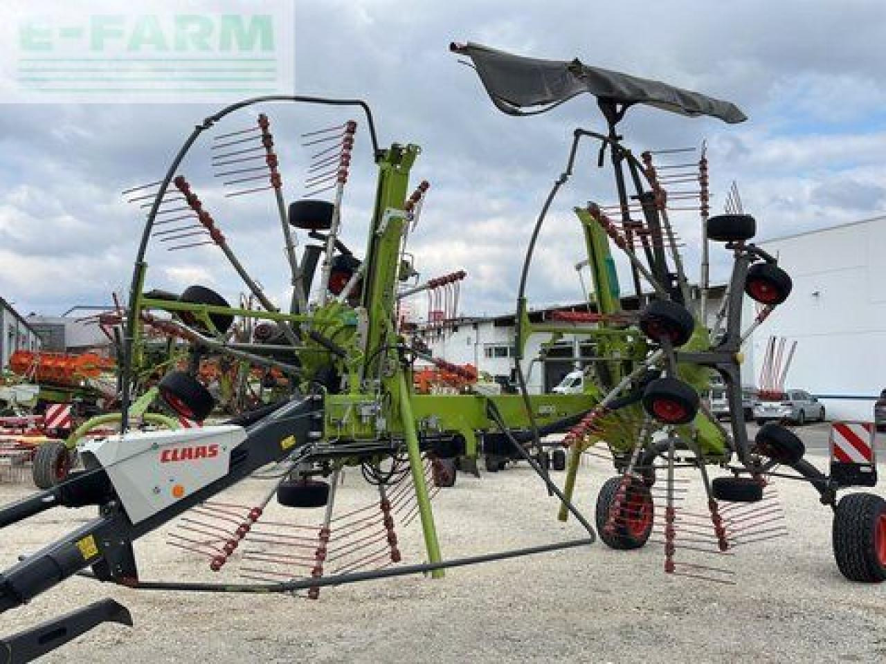 CLAAS liner 1800 twin - Hooischudder: afbeelding 1 CLAAS liner 1800 twin - Hooischudder: afbeelding 1