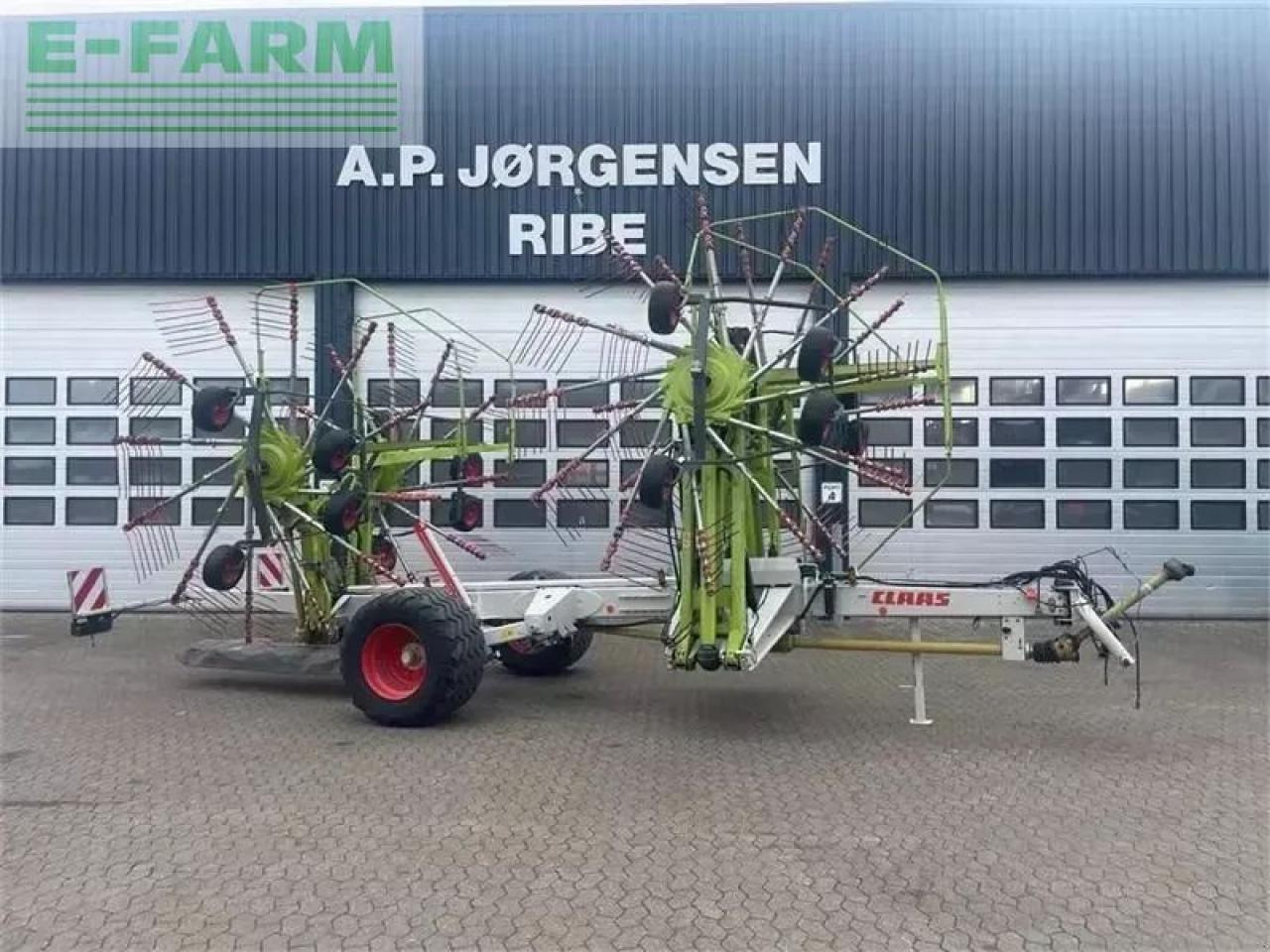 CLAAS liner 3600 - Hooischudder: afbeelding 1 CLAAS liner 3600 - Hooischudder: afbeelding 1