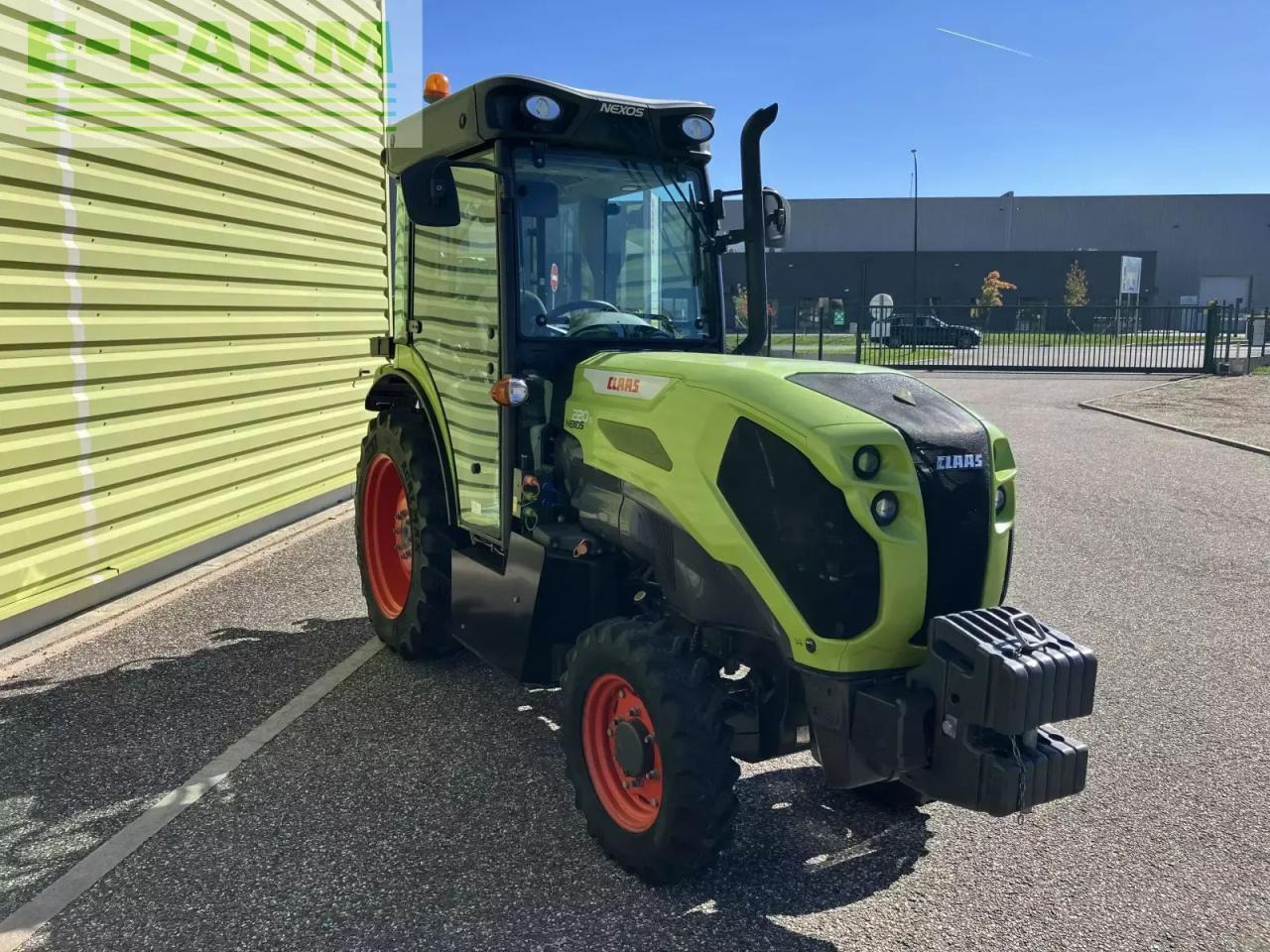 CLAAS nexos 220 s - Tractor: afbeelding 5 CLAAS nexos 220 s - Tractor: afbeelding 5