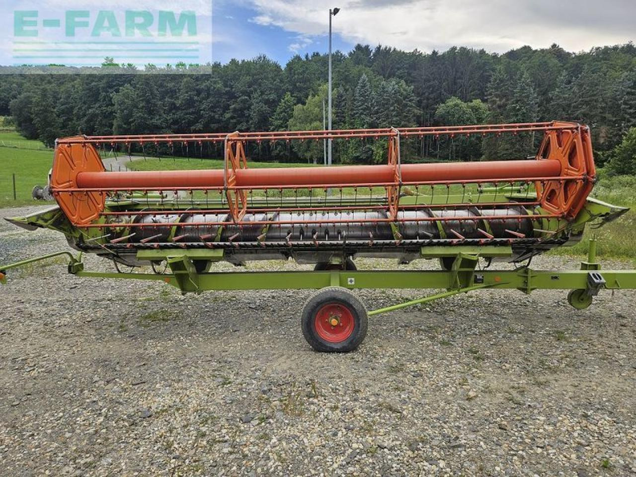 CLAAS v540 vario + transportwagen - Graanmaaibord: afbeelding 4 CLAAS v540 vario + transportwagen - Graanmaaibord: afbeelding 4