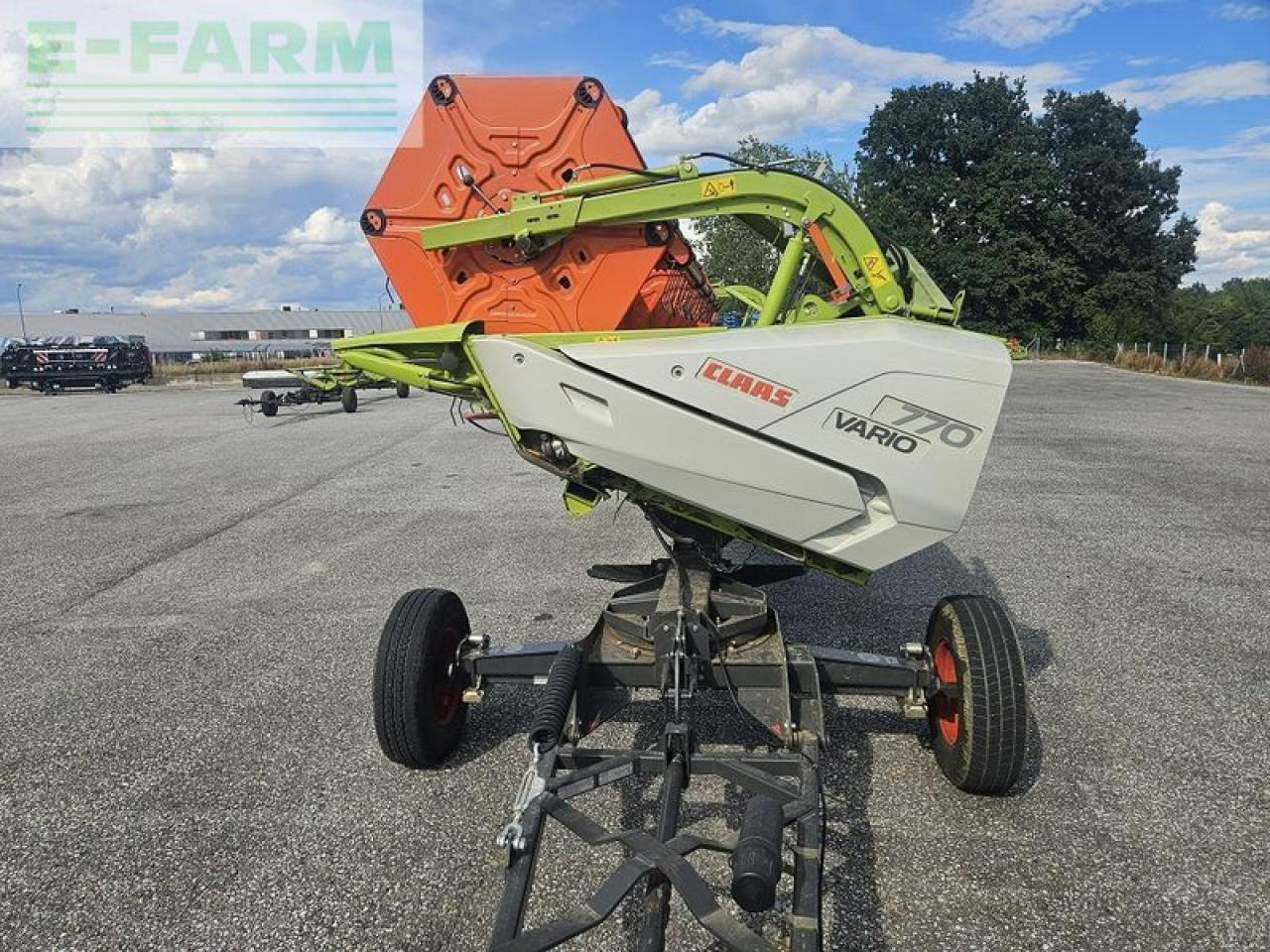 CLAAS vario 770 + rapstrenner + transportwagen - Graanmaaibord: afbeelding 2 CLAAS vario 770 + rapstrenner + transportwagen - Graanmaaibord: afbeelding 2