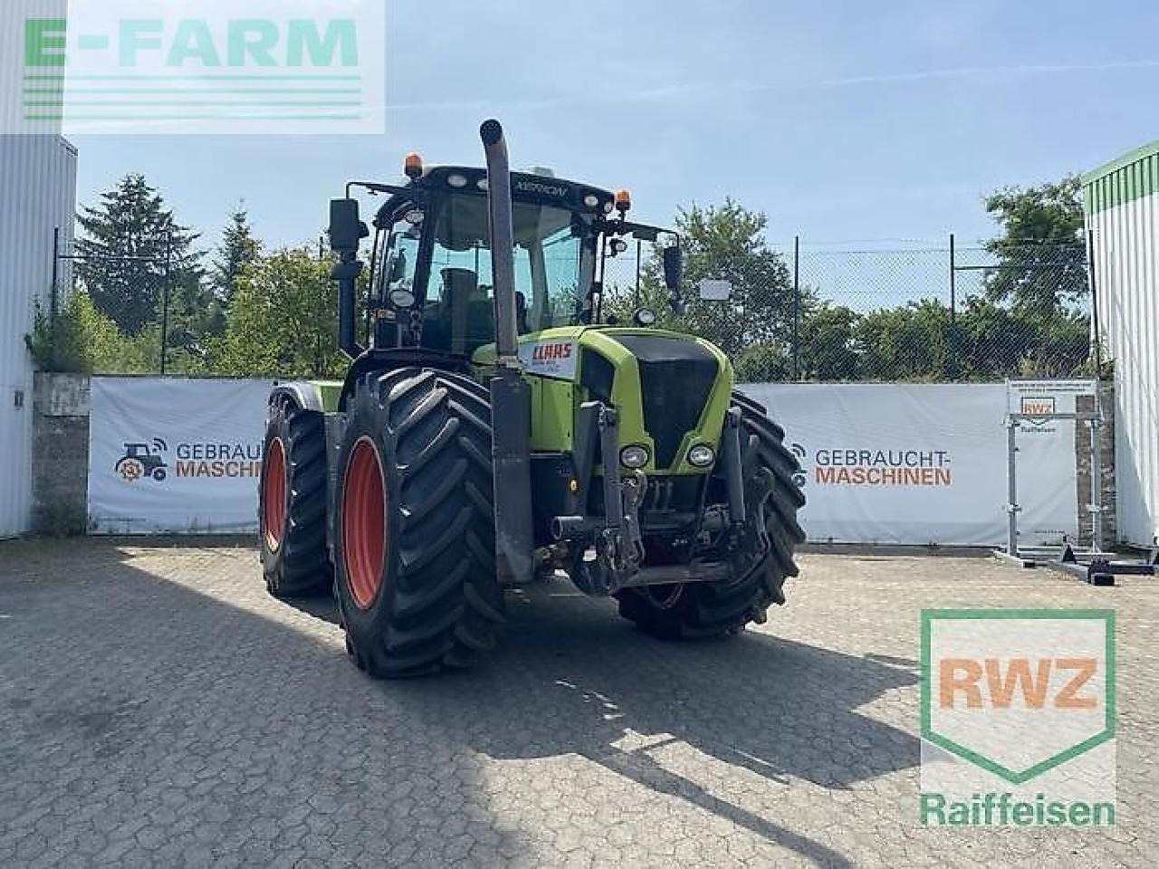 CLAAS xerion 3300 trac vc TRAC VC - Tractor: afbeelding 1 CLAAS xerion 3300 trac vc TRAC VC - Tractor: afbeelding 1