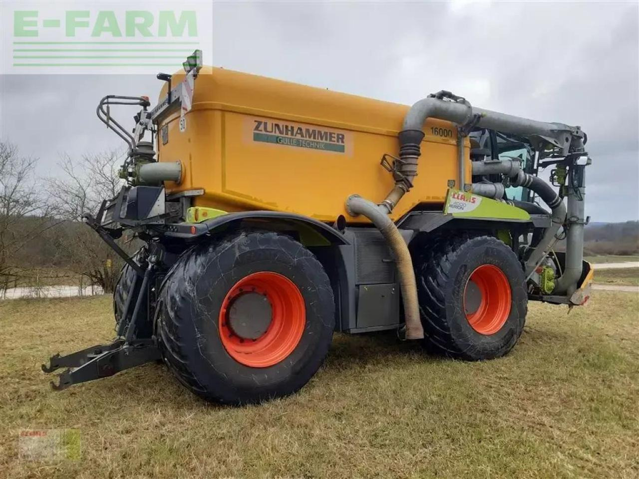 CLAAS xerion 4000 saddle trac SADDLE TRAC - Zelfrijdende veldspuit: afbeelding 3 CLAAS xerion 4000 saddle trac SADDLE TRAC - Zelfrijdende veldspuit: afbeelding 3
