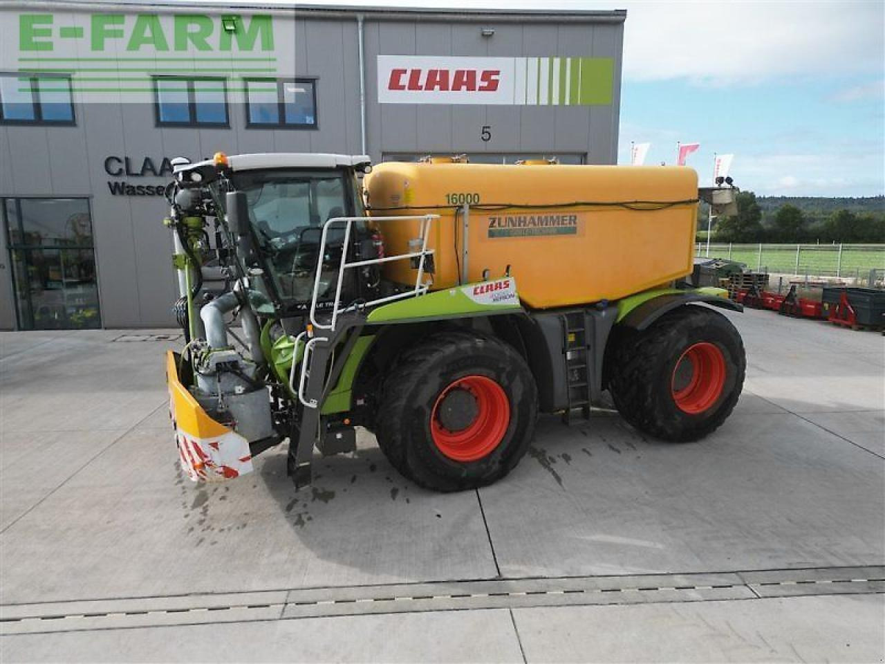 CLAAS xerion 4000 saddle trac SADDLE TRAC - Tractor: afbeelding 2 CLAAS xerion 4000 saddle trac SADDLE TRAC - Tractor: afbeelding 2