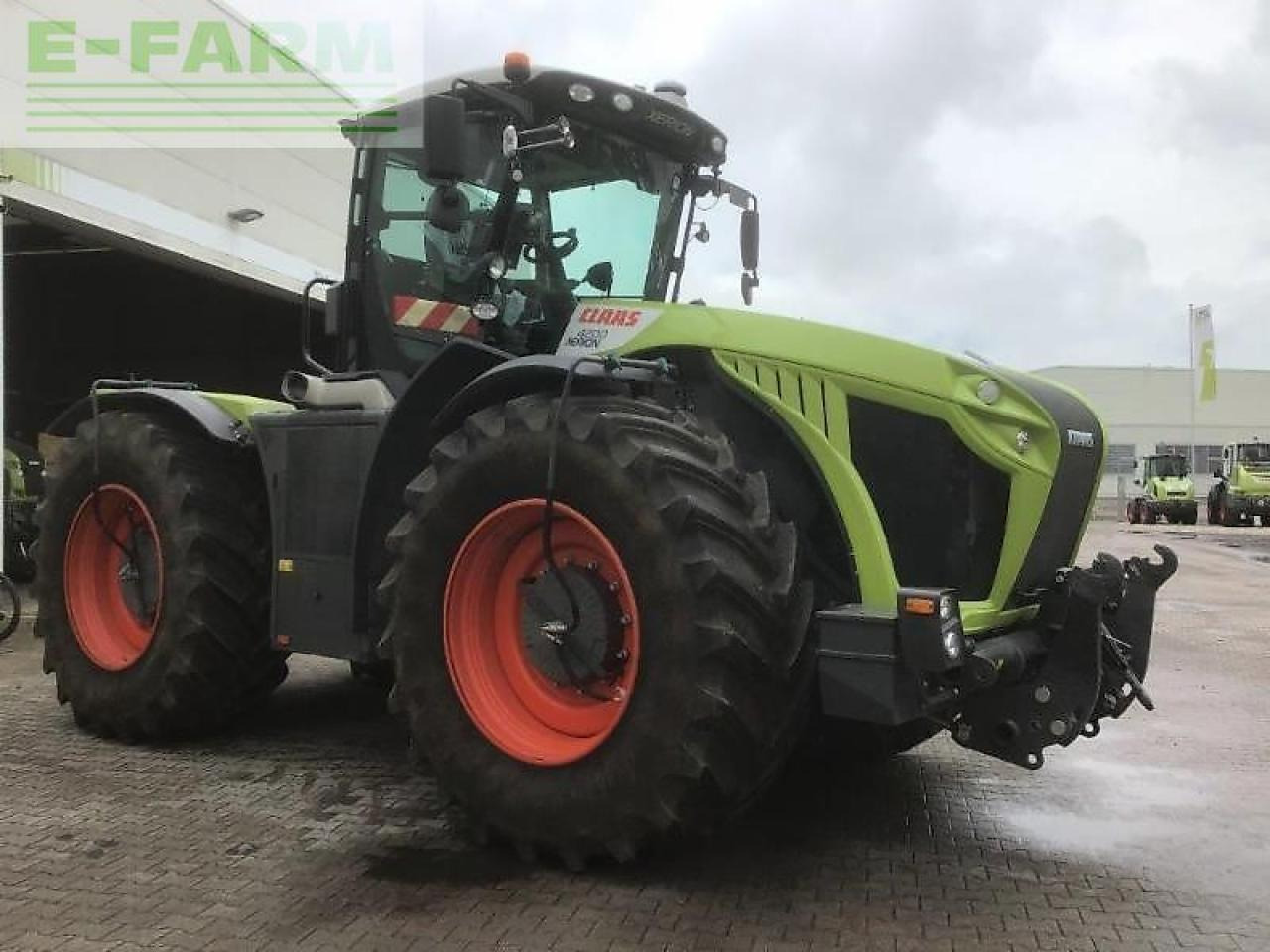 CLAAS xerion 4200 trac vc TRAC VC - Tractor: afbeelding 2 CLAAS xerion 4200 trac vc TRAC VC - Tractor: afbeelding 2