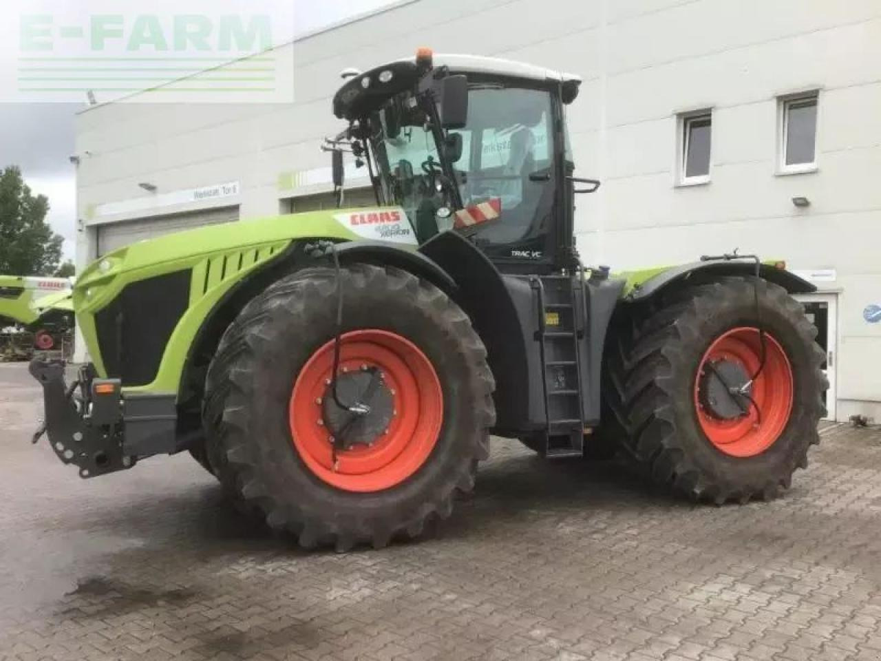CLAAS xerion 4200 trac vc TRAC VC - Tractor: afbeelding 1 CLAAS xerion 4200 trac vc TRAC VC - Tractor: afbeelding 1