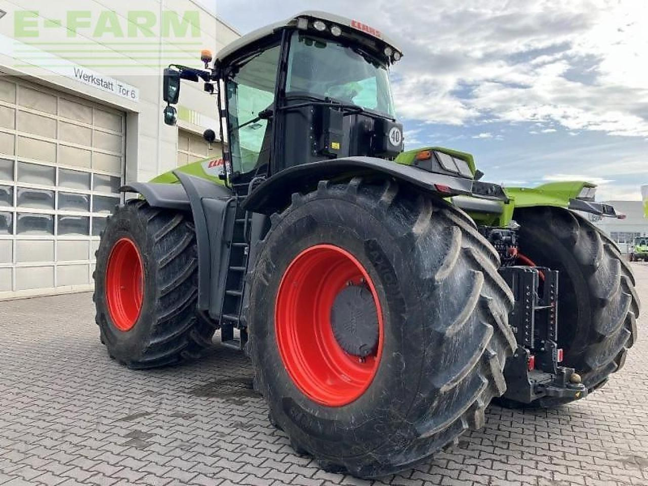 Tractor CLAAS xerion 5000 trac: afbeelding 6