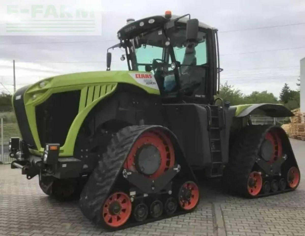 CLAAS xerion 5000 trac ts TRAC TS - Tractor: afbeelding 1 CLAAS xerion 5000 trac ts TRAC TS - Tractor: afbeelding 1