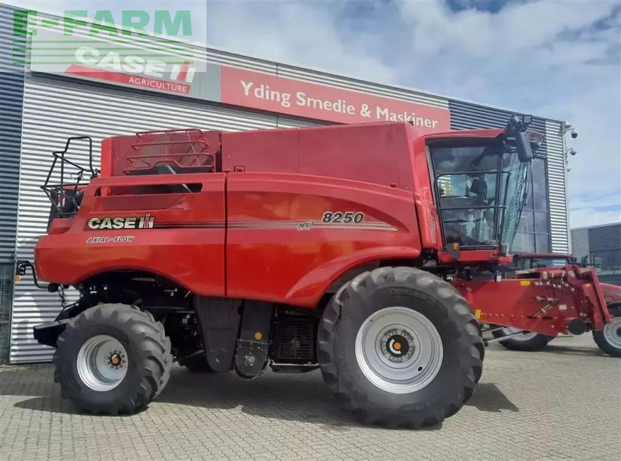 Case-IH 8250 kampagnepris axial-flow 8250 med 35 fod varioskærebord - Maaidorser: afbeelding 2 Case-IH 8250 kampagnepris axial-flow 8250 med 35 fod varioskærebord - Maaidorser: afbeelding 2
