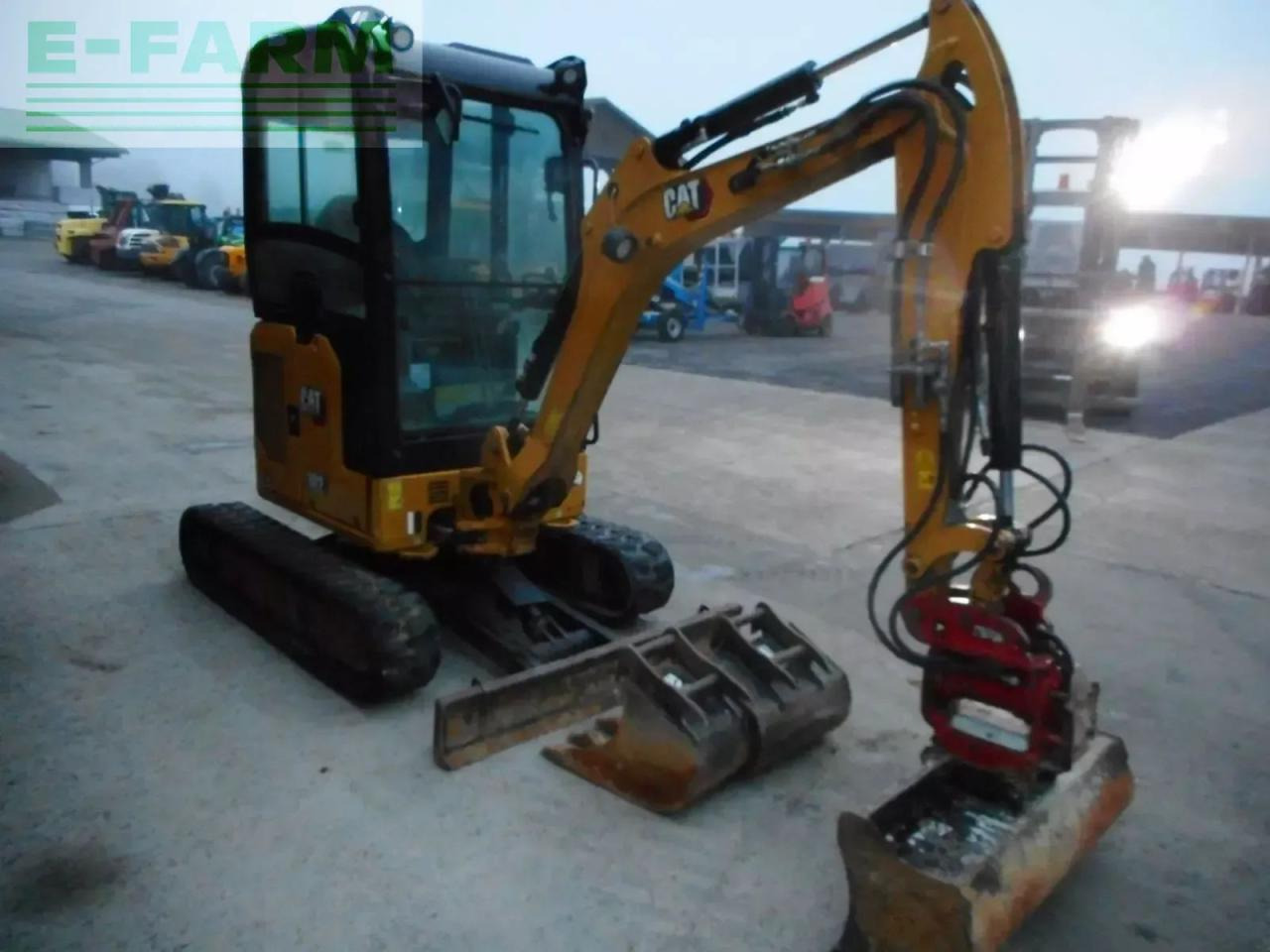 Caterpillar 302 cr ( 2.262kg ) powertilt - hydr. sw - 3 löff - Minigraafmachine: afbeelding 5 Caterpillar 302 cr ( 2.262kg ) powertilt - hydr. sw - 3 löff - Minigraafmachine: afbeelding 5