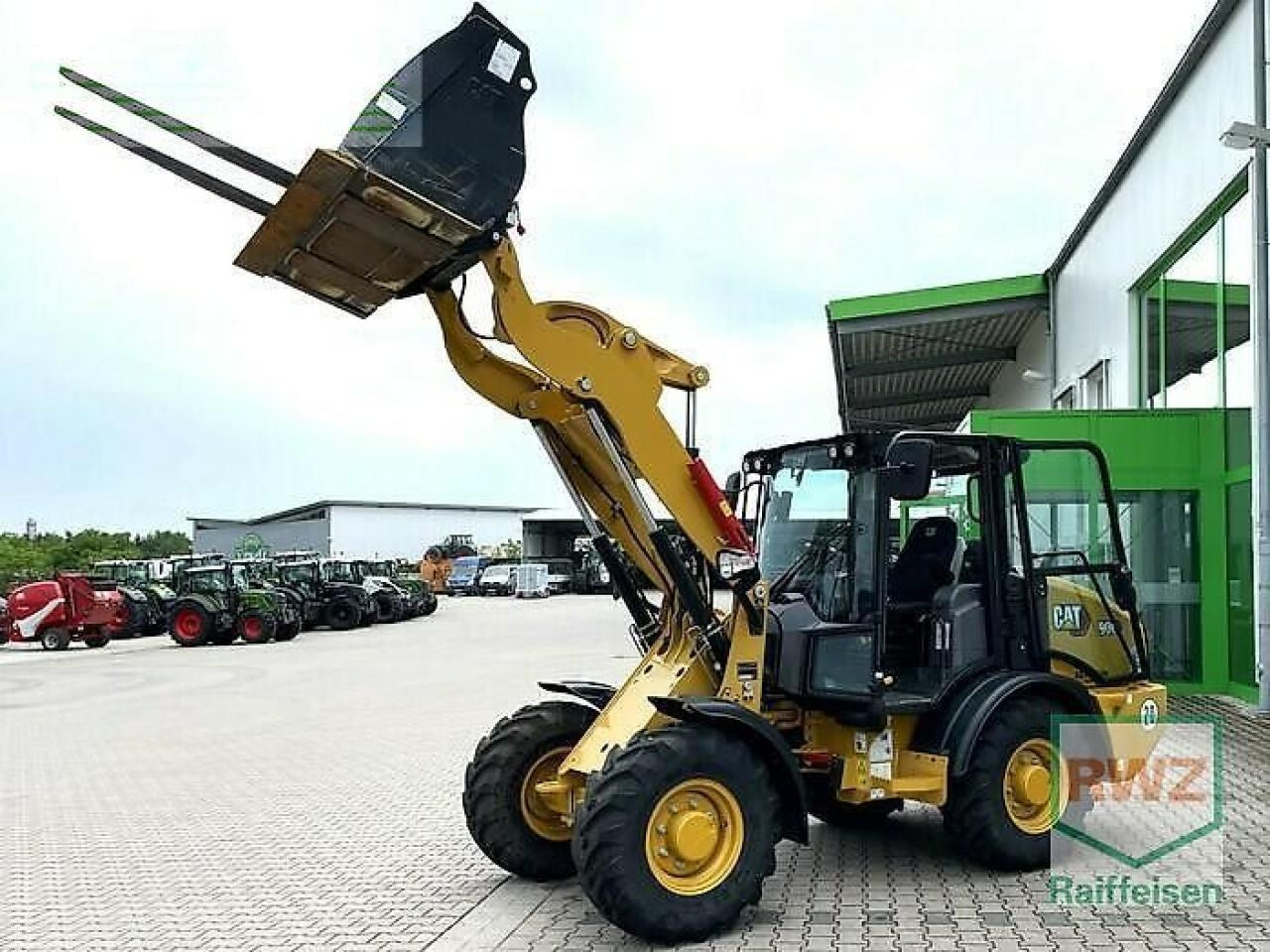 Caterpillar 906 radlader - Minigraafmachine: afbeelding 1 Caterpillar 906 radlader - Minigraafmachine: afbeelding 1