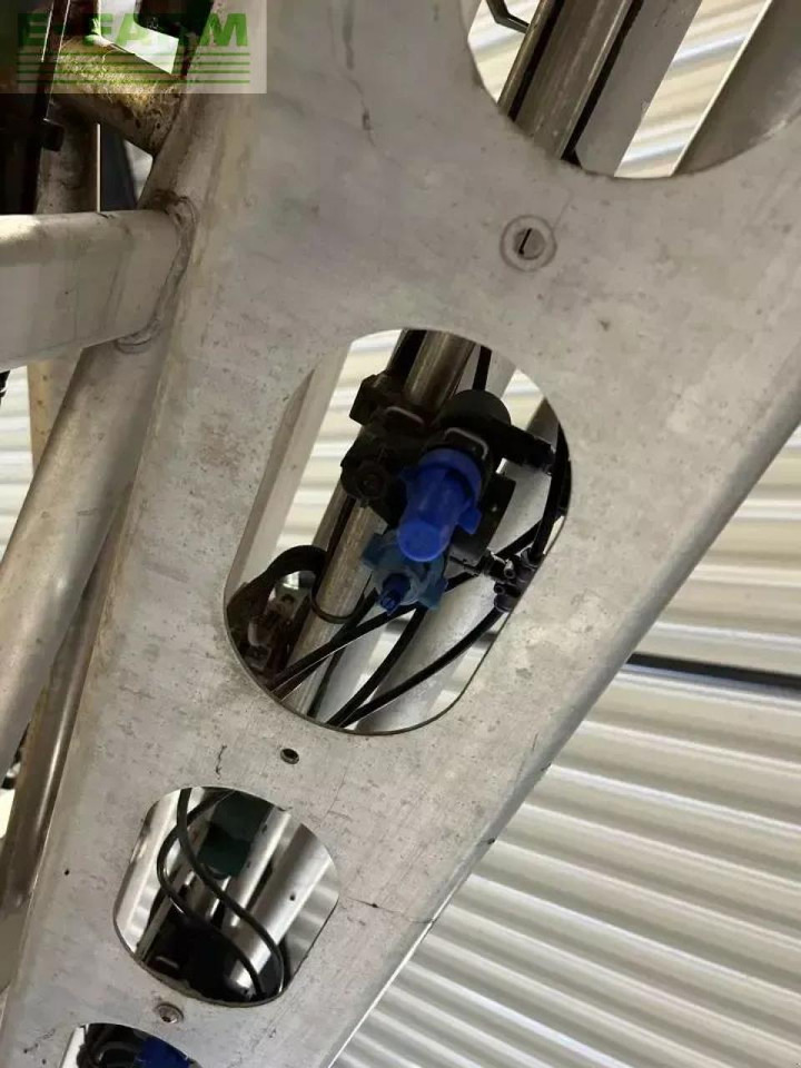 Challenger rogator 655 d - Getrokken veldspuit: afbeelding 4 Challenger rogator 655 d - Getrokken veldspuit: afbeelding 4