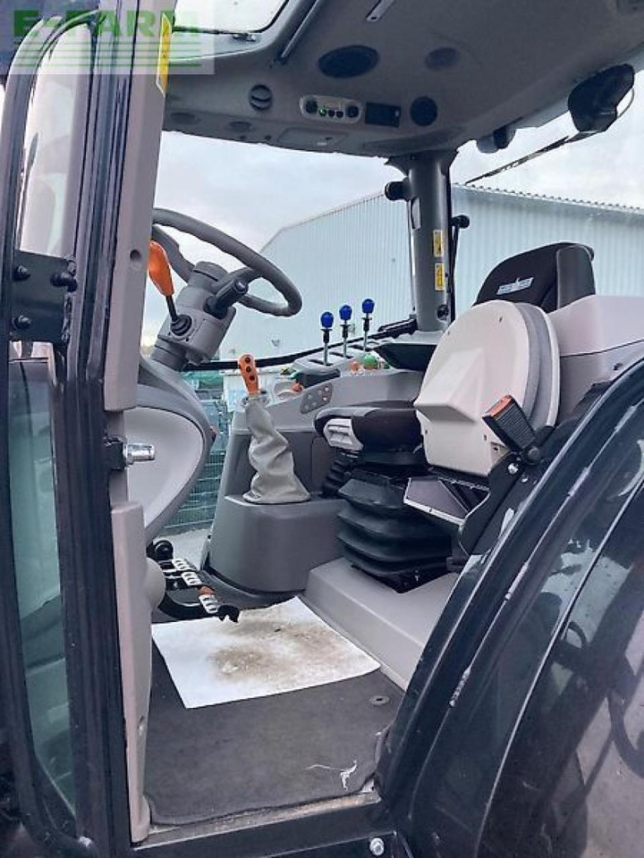 Deutz-Fahr 6125c powershift PowerShift - Tractor: afbeelding 5 Deutz-Fahr 6125c powershift PowerShift - Tractor: afbeelding 5