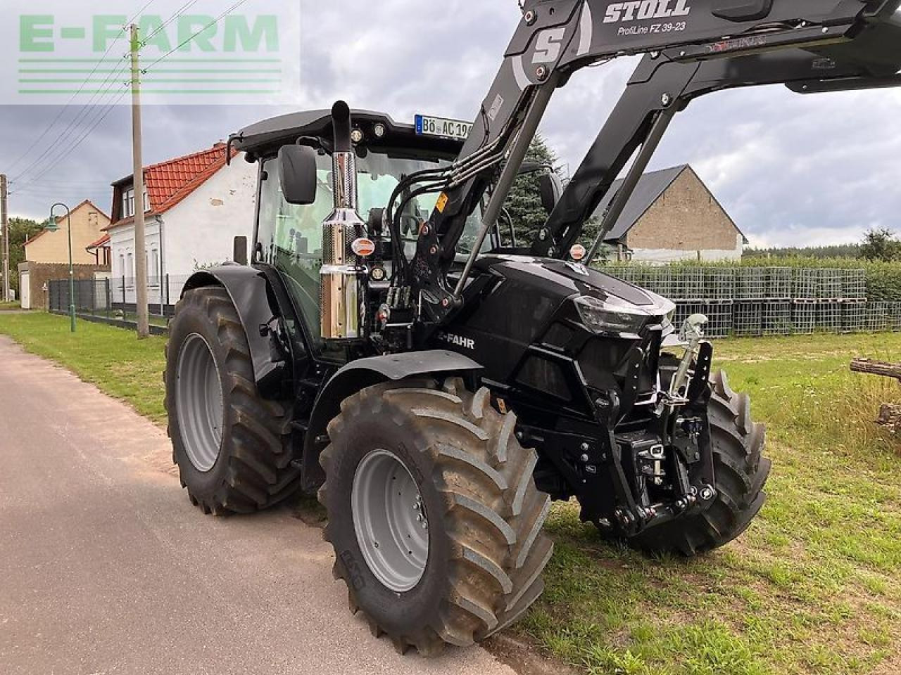 Deutz-Fahr 6135 c ttv mit stoll frontlader TTV - Tractor: afbeelding 4 Deutz-Fahr 6135 c ttv mit stoll frontlader TTV - Tractor: afbeelding 4