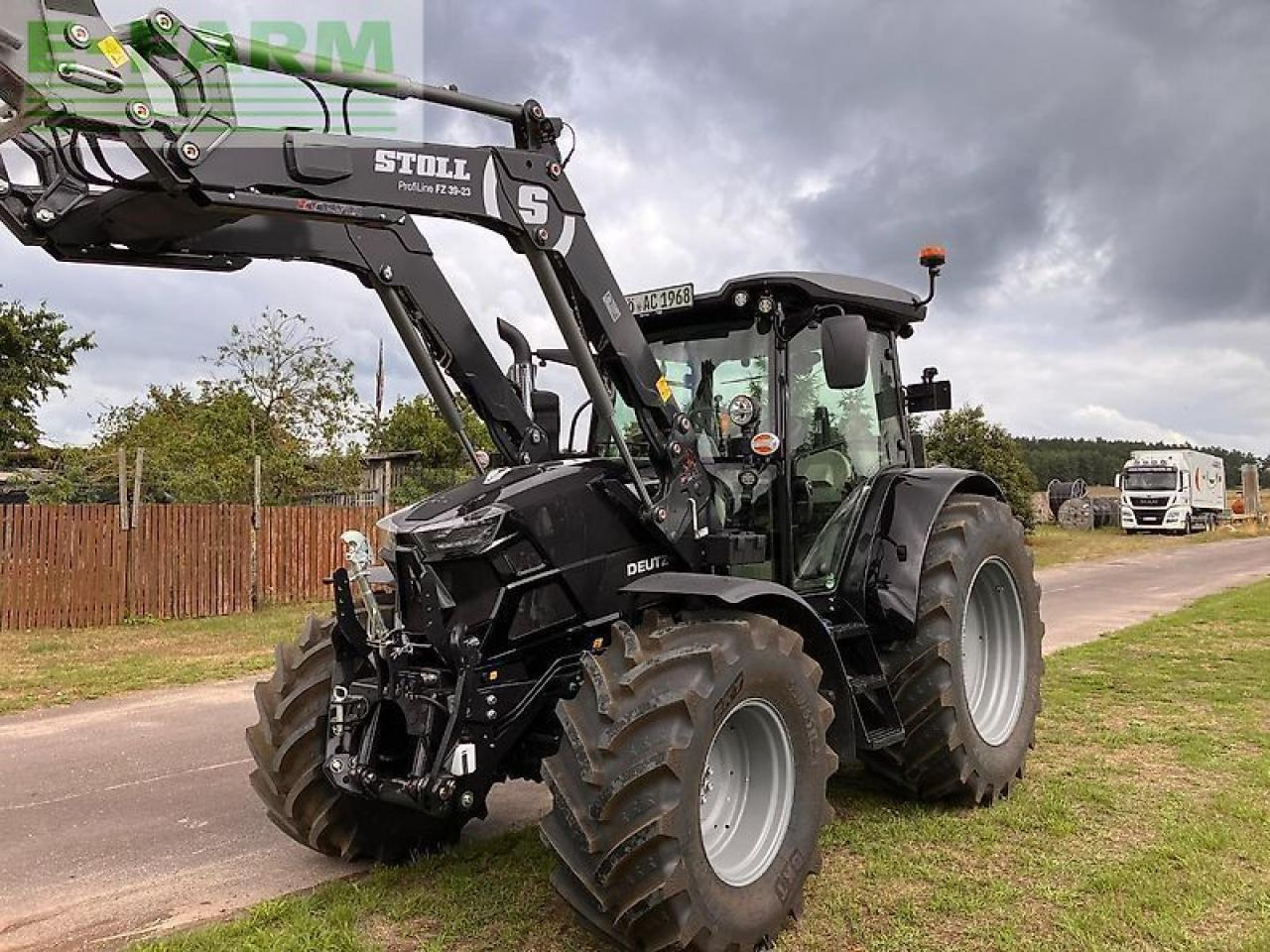 Deutz-Fahr 6135 c ttv mit stoll frontlader TTV - Tractor: afbeelding 1 Deutz-Fahr 6135 c ttv mit stoll frontlader TTV - Tractor: afbeelding 1