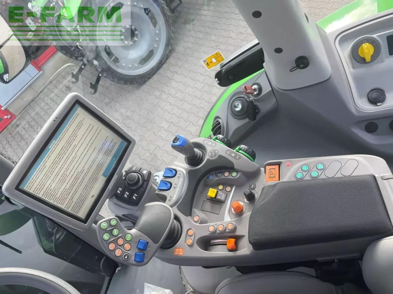 Tractor Deutz-Fahr agrotron 7250 ttv warrior TTV: afbeelding 8 Tractor Deutz-Fahr agrotron 7250 ttv warrior TTV: afbeelding 8