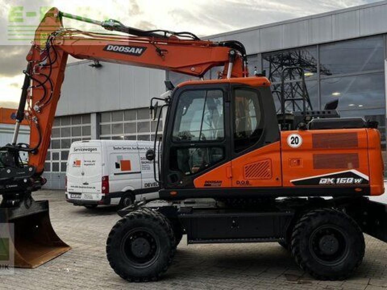 Doosan dx 160w-7 - Mobiele graafmachine: afbeelding 2 Doosan dx 160w-7 - Mobiele graafmachine: afbeelding 2