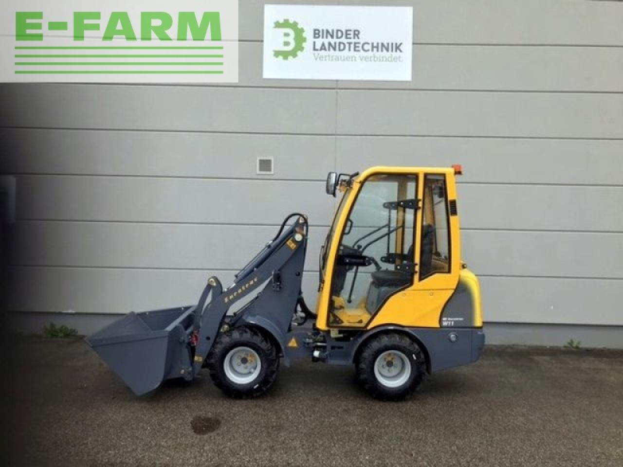 Eurotrac 810 / w11-c hoflader - Minigraafmachine: afbeelding 1 Eurotrac 810 / w11-c hoflader - Minigraafmachine: afbeelding 1