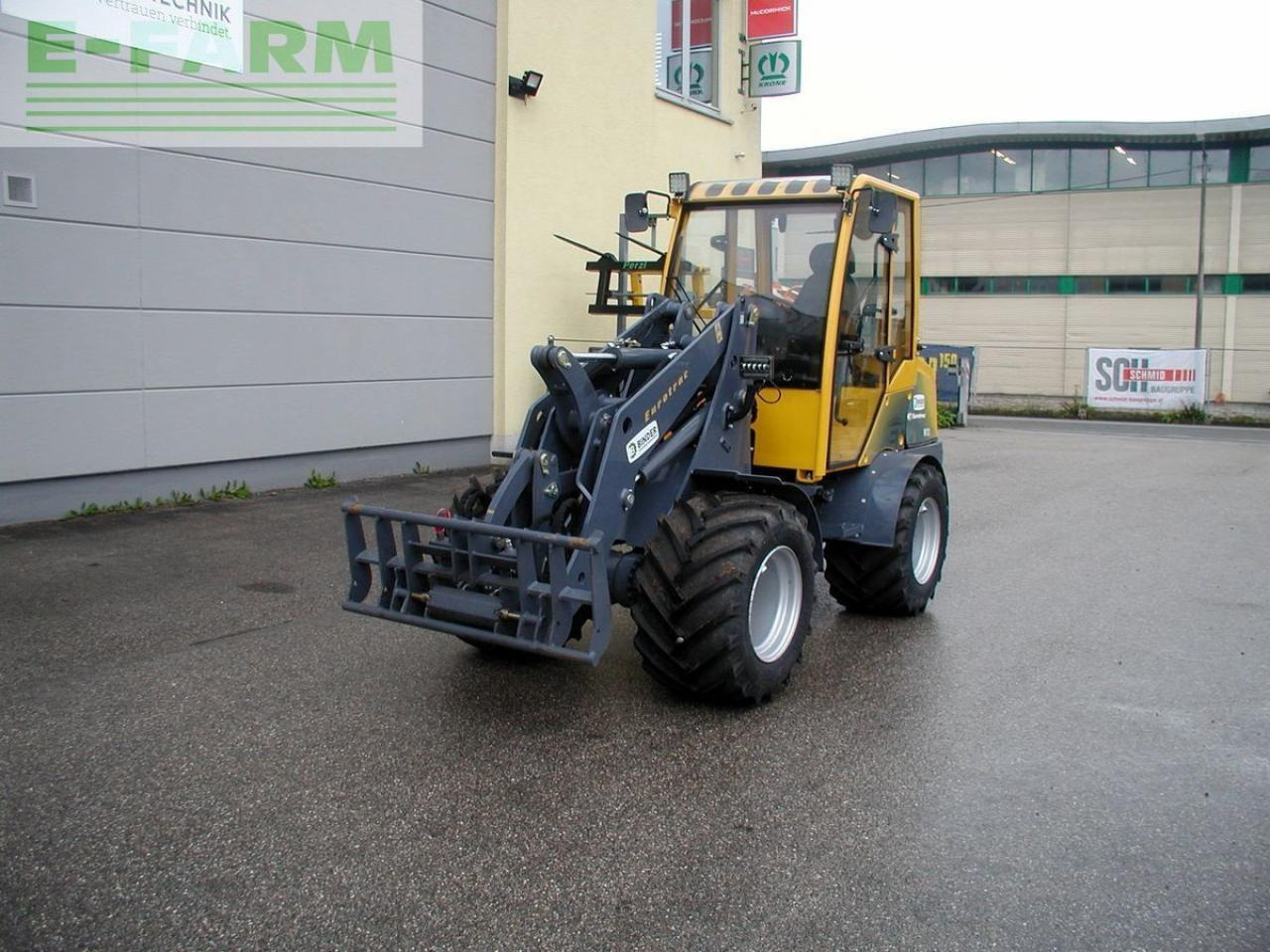 Eurotrac 850 / w13-cf hoflader - Minigraafmachine: afbeelding 1 Eurotrac 850 / w13-cf hoflader - Minigraafmachine: afbeelding 1