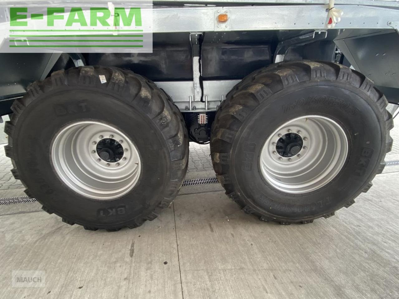 Farmtech polycis 1400 + schleppschuhverteiler condor 15.0 - Mesttank: afbeelding 5 Farmtech polycis 1400 + schleppschuhverteiler condor 15.0 - Mesttank: afbeelding 5