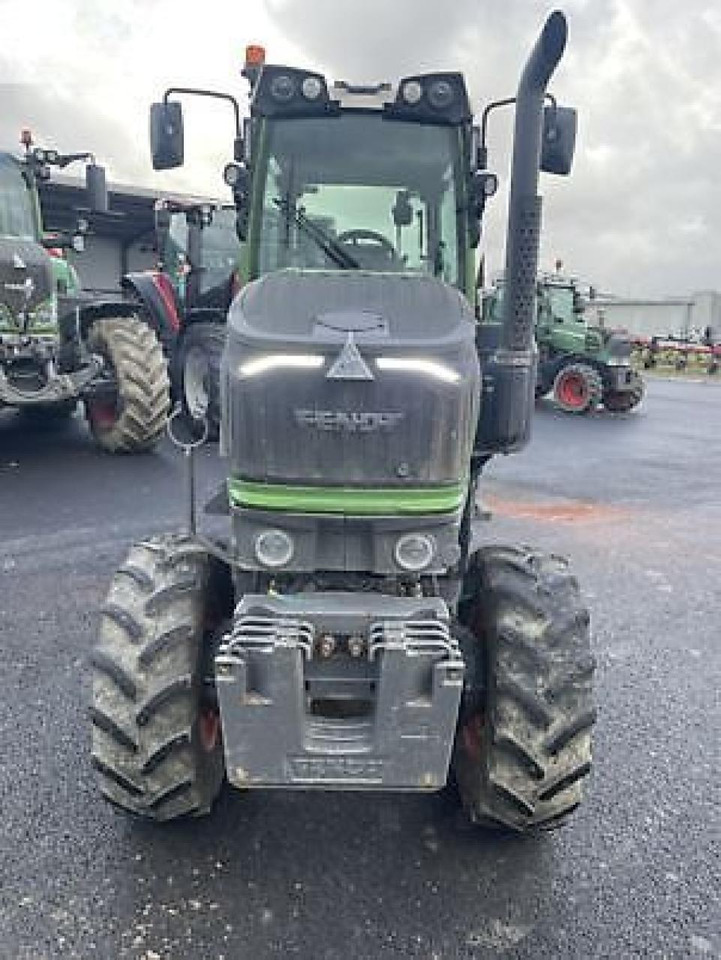 Fendt 209 v vario V - Tractor: afbeelding 2 Fendt 209 v vario V - Tractor: afbeelding 2