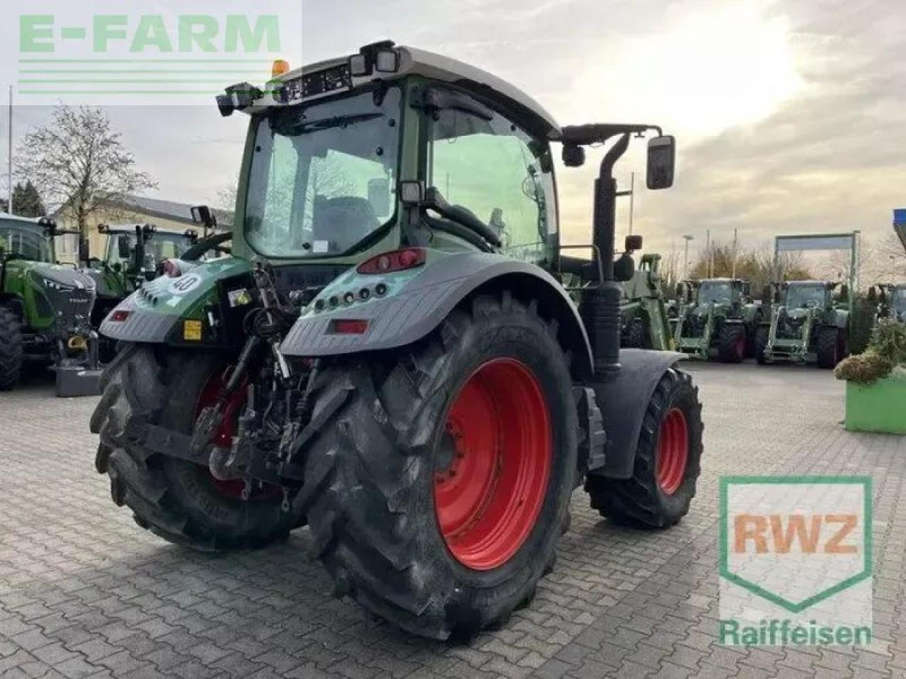 Fendt 313 s4 profi mit frontlader - Tractor: afbeelding 5 Fendt 313 s4 profi mit frontlader - Tractor: afbeelding 5