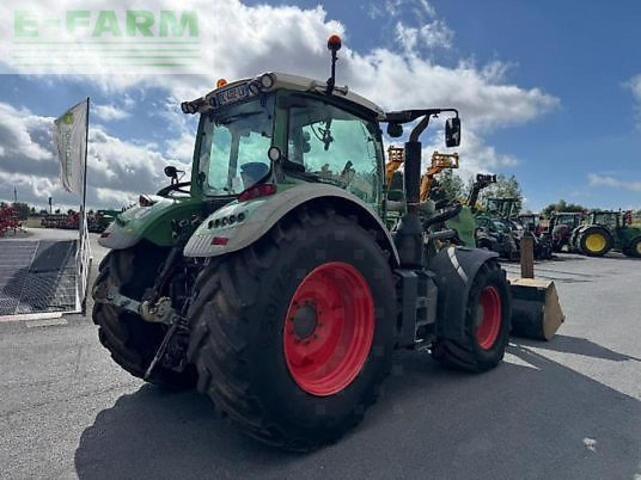 Fendt 724 power - Tractor: afbeelding 4 Fendt 724 power - Tractor: afbeelding 4