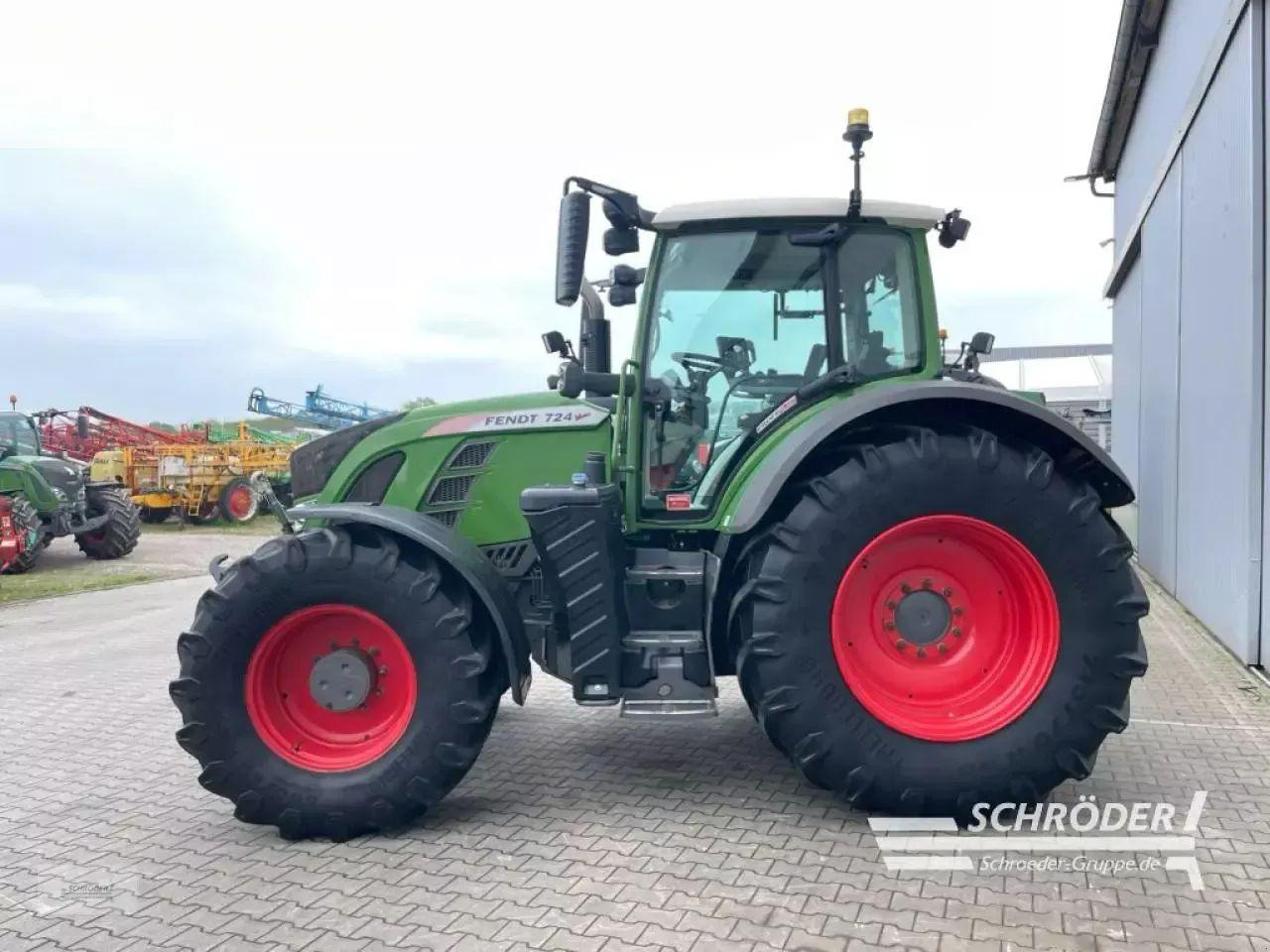 Fendt 724 vario s4 profi plus ProfiPlus - Tractor: afbeelding 4 Fendt 724 vario s4 profi plus ProfiPlus - Tractor: afbeelding 4