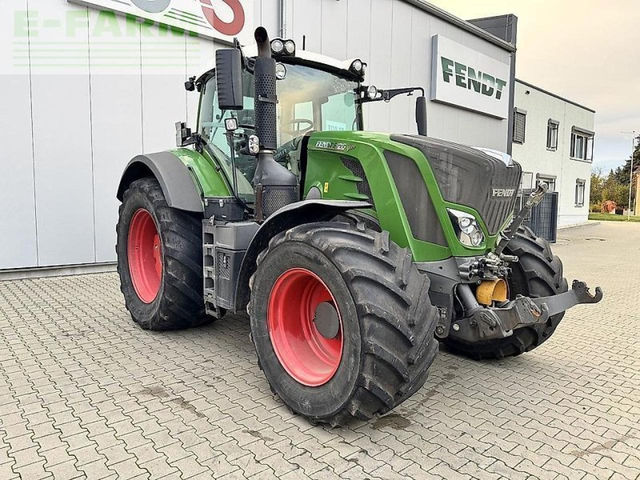 Fendt 826 profi+ - Tractor: afbeelding 2 Fendt 826 profi+ - Tractor: afbeelding 2