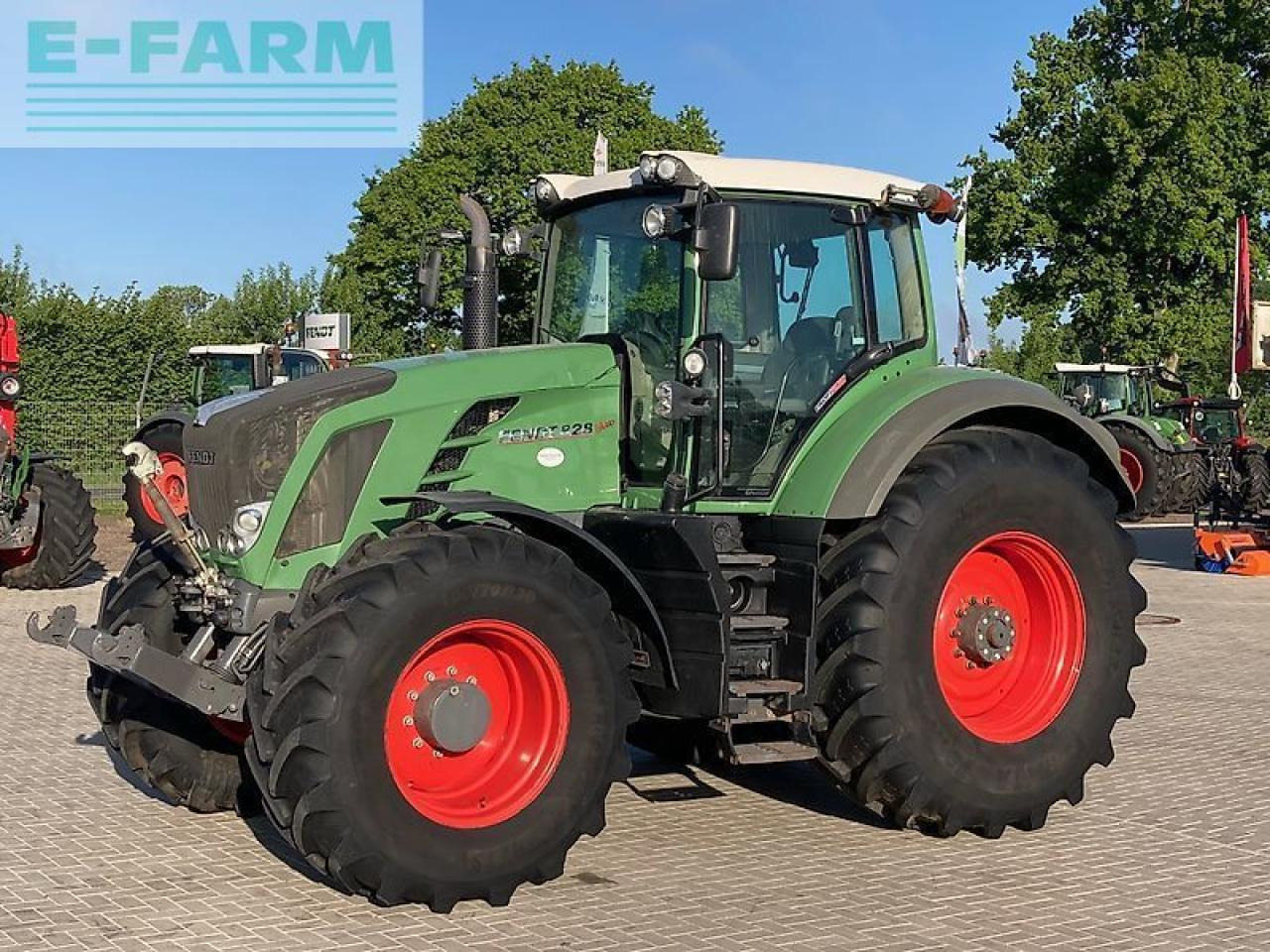 Fendt 828 scr - Tractor: afbeelding 2 Fendt 828 scr - Tractor: afbeelding 2
