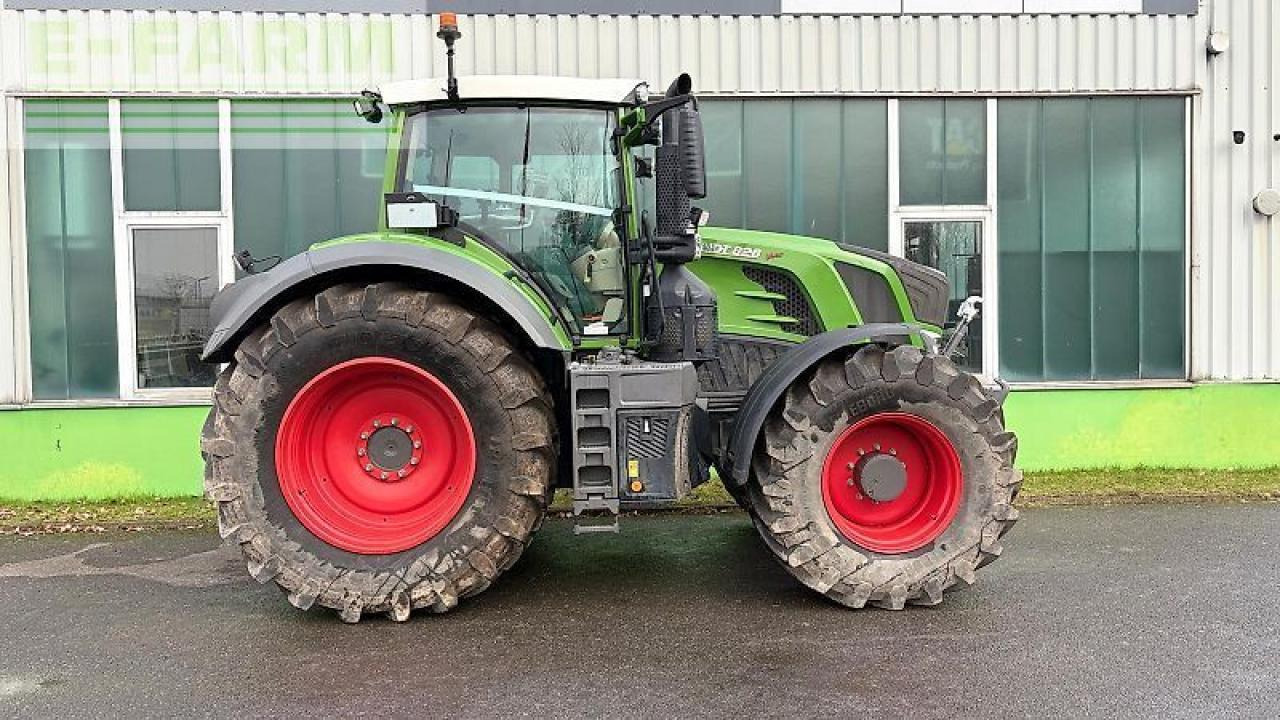 Fendt 828 vario power+ PowerPlus - Tractor: afbeelding 2 Fendt 828 vario power+ PowerPlus - Tractor: afbeelding 2