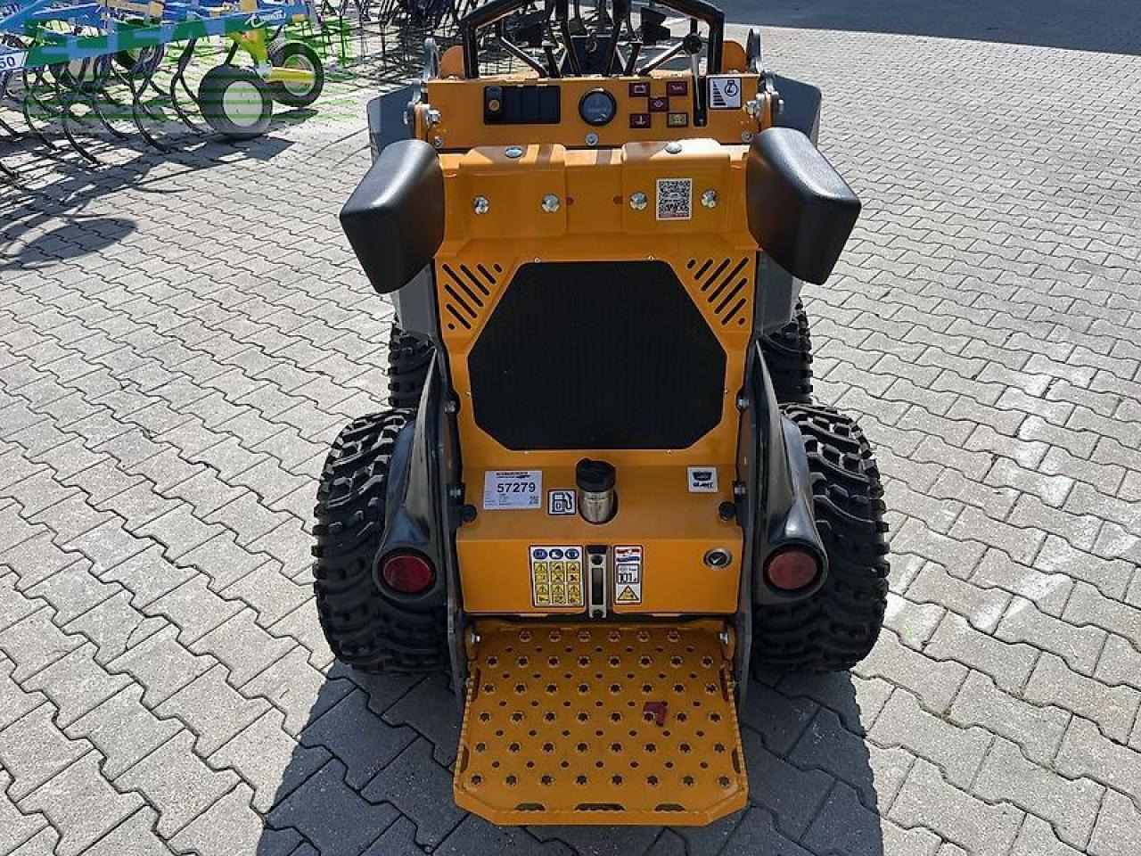 Giant sk 202d neuwertig inkl. schaufel & pg - Minigraafmachine: afbeelding 4 Giant sk 202d neuwertig inkl. schaufel & pg - Minigraafmachine: afbeelding 4