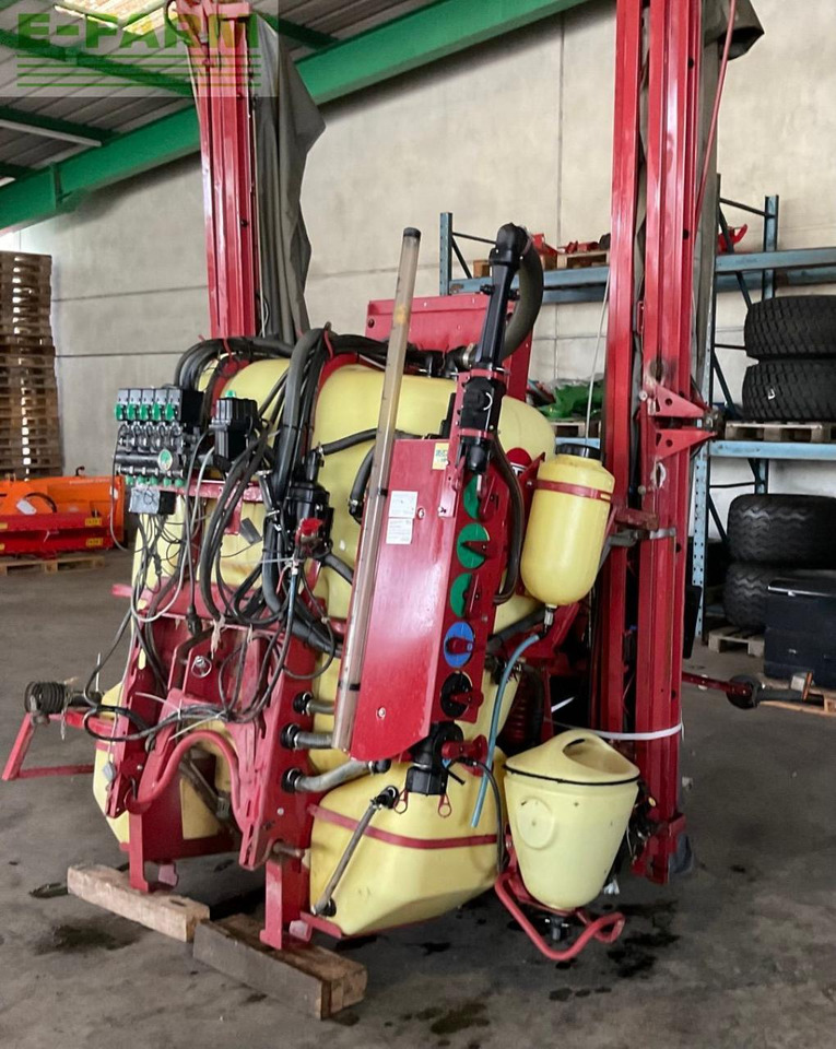 Hardi Master 1200 Twin Stream - Getrokken veldspuit: afbeelding 1 Hardi Master 1200 Twin Stream - Getrokken veldspuit: afbeelding 1