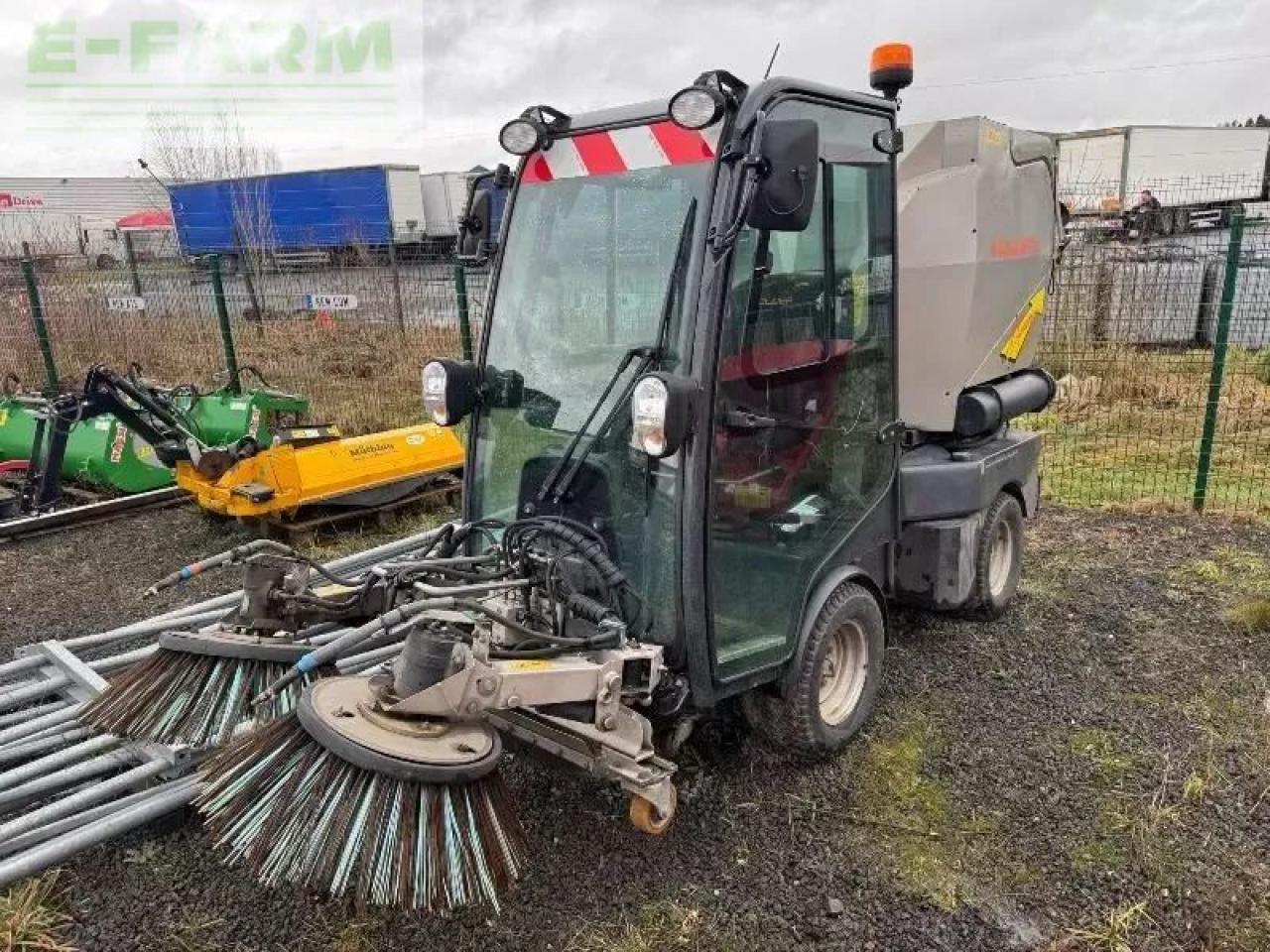 Holder x45i - Tractor: afbeelding 1 Holder x45i - Tractor: afbeelding 1