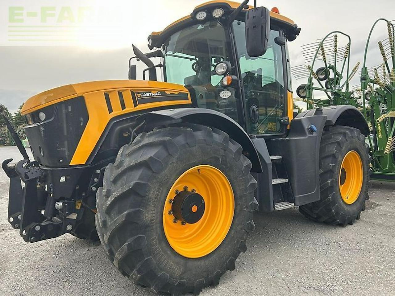 JCB fastrac 4220 - Tractor: afbeelding 1 JCB fastrac 4220 - Tractor: afbeelding 1