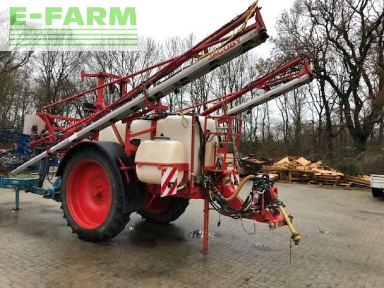 Jacoby eurotrain 2600 - Getrokken veldspuit: afbeelding 1 Jacoby eurotrain 2600 - Getrokken veldspuit: afbeelding 1