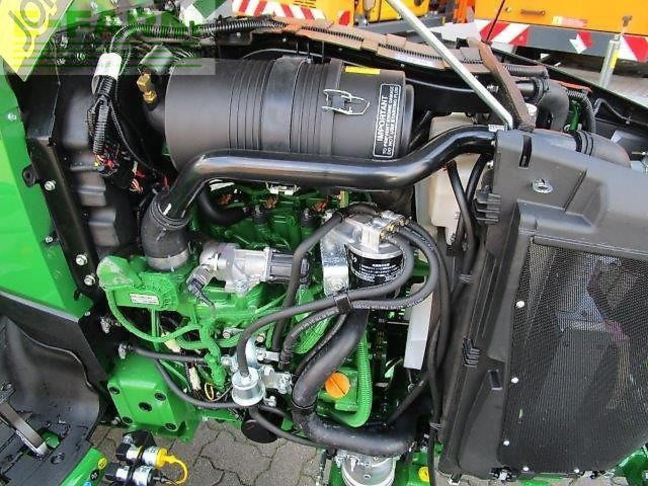 John Deere 3046r - Tractor: afbeelding 3 John Deere 3046r - Tractor: afbeelding 3