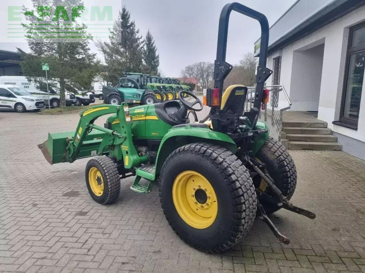 John Deere 3320 my11 - Tractor: afbeelding 5 John Deere 3320 my11 - Tractor: afbeelding 5