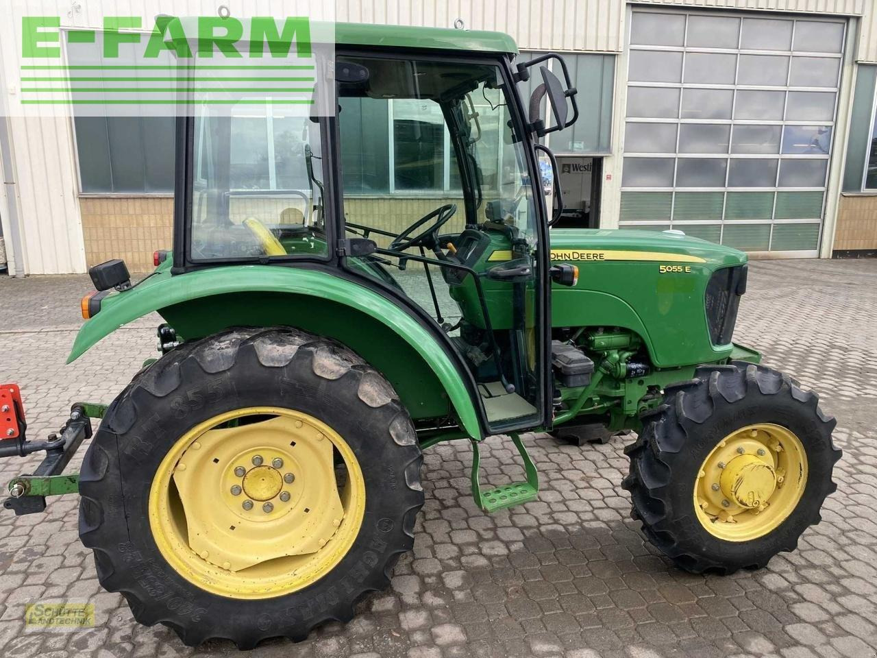 Tractor John Deere 5055e: afbeelding 8